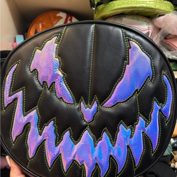 Love pain and stitches bag